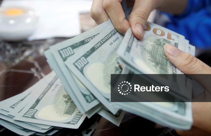 Dólar cai para R$5,1766 após Suprema Corte dos EUA derrubar tarifas de Trump