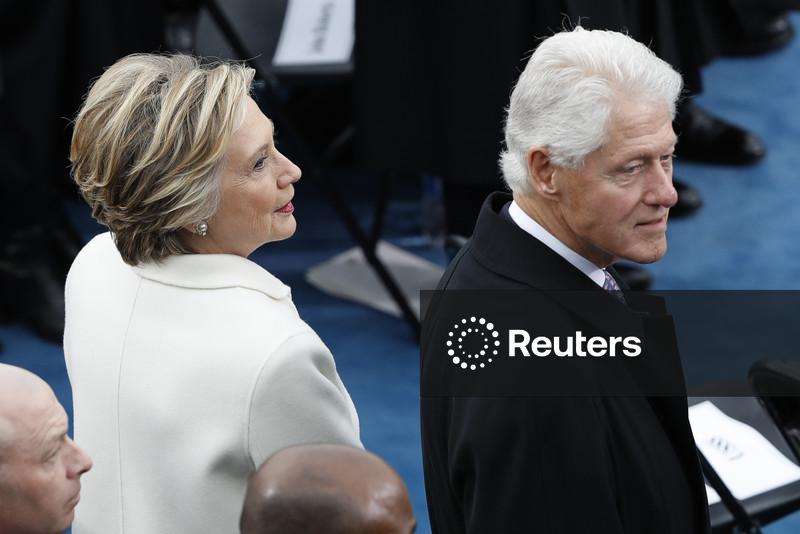 Clintons concordam em depor na investigação do Congresso sobre Epstein