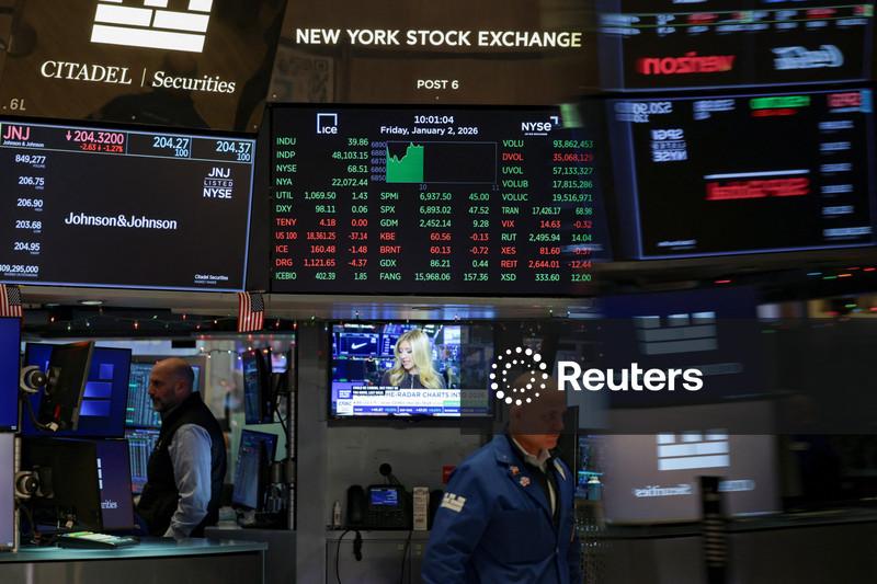 S&P 500 ultrapassa 7.000 pontos antes de decisão do Fed e de balanços de tecnologia