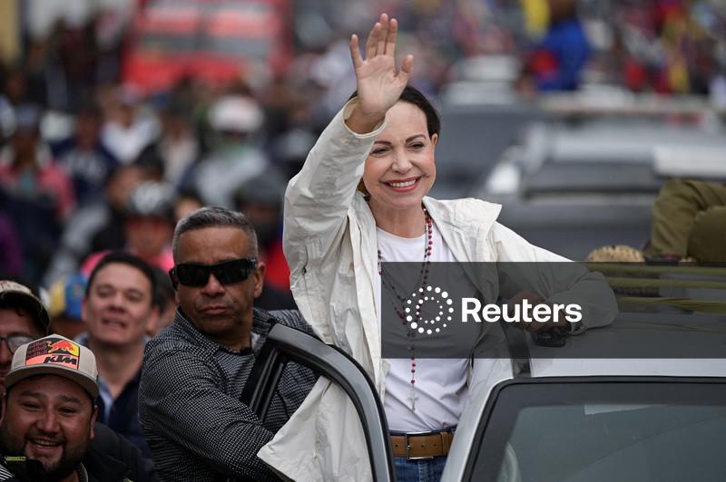 Trump diz que se reunirá com María Corina Machado na próxima semana