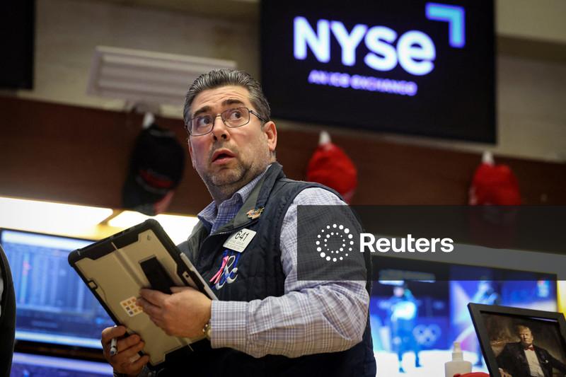 Dow Jones supera 50.000 pontos e Nvidia salta conforme gastos com IA entram em foco