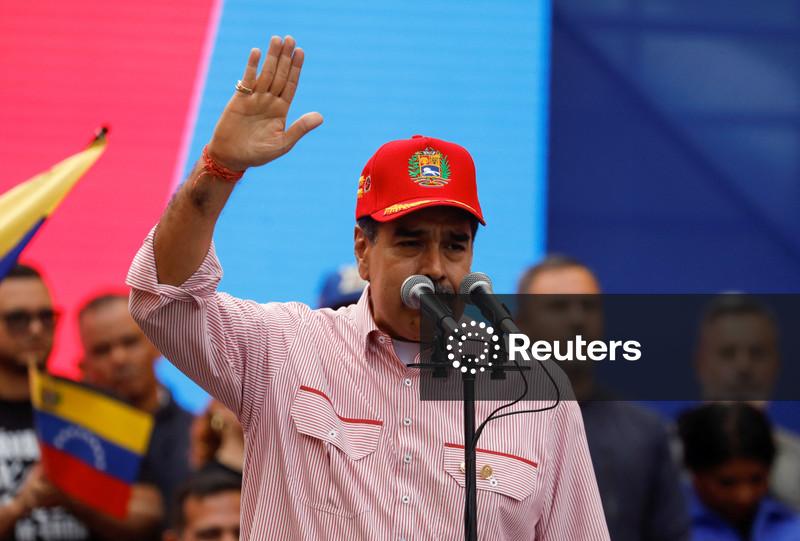 "Elementos" de Cuba entraram em contato com autoridades dos EUA sobre Maduro, dizem fontes