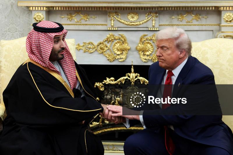 Trump diz que Arábia Saudita concordou em investir US$600 bi nos EUA, príncipe herdeiro promete US$1 tri