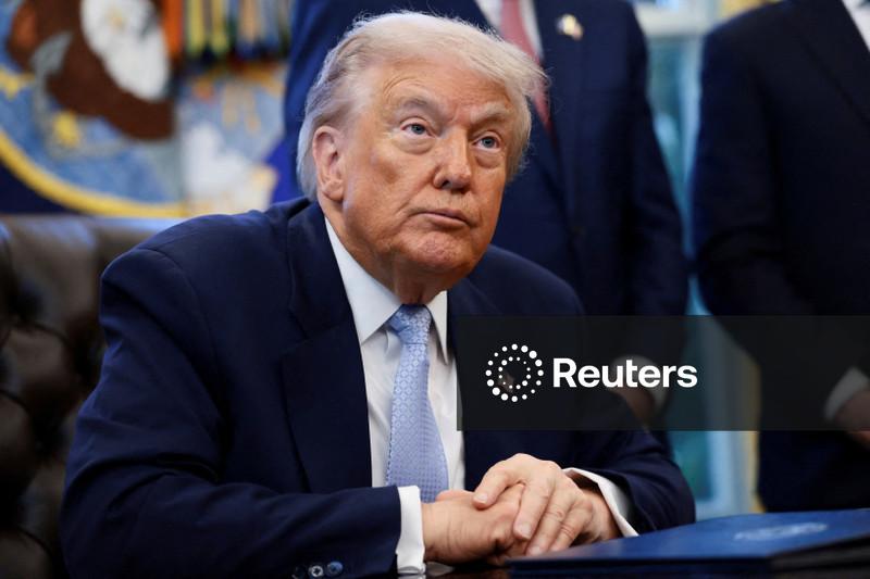 Trump pede que licenças de transmissão da ABC sejam revogadas