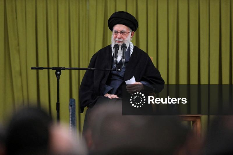 EUA e Irã buscarão diminuir tensões em negociações em Omã, diz autoridade regional