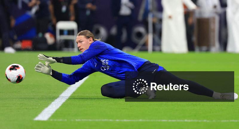 Goleiro herói do PSG contra o Flamengo é afastado com fratura na mão