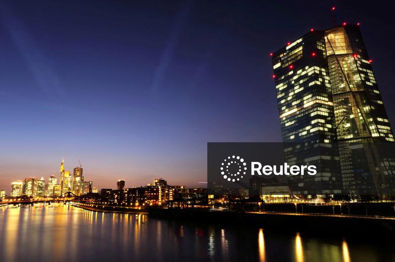 Economia da Alemanha está presa em marcha lenta, dizem institutos