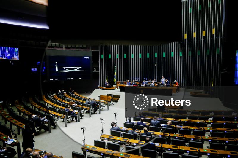 Câmara aprova projeto que endurece regras para devedor contumaz