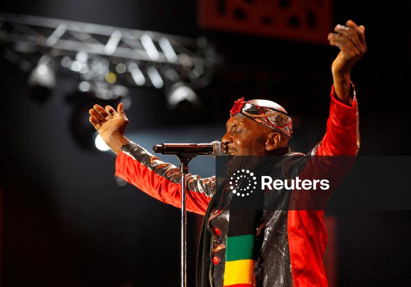 Jimmy Cliff, pioneiro da música reggae, morre aos 81 anos