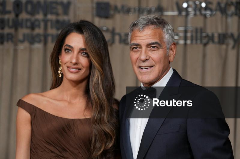George Clooney, esposa e filhos obtêm cidadania francesa