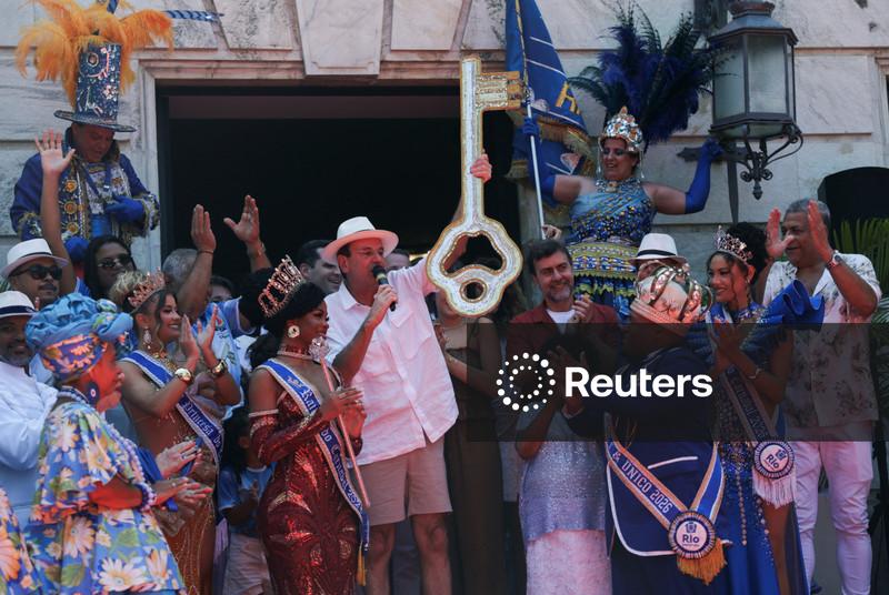 Brasil deve superar marca de 10 milhões de turistas estrangeiros este ano, diz presidente da Embratur