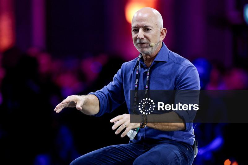 Jeff Bezos vai coliderar startup de IA em primeira função operacional desde Amazon, diz NYT