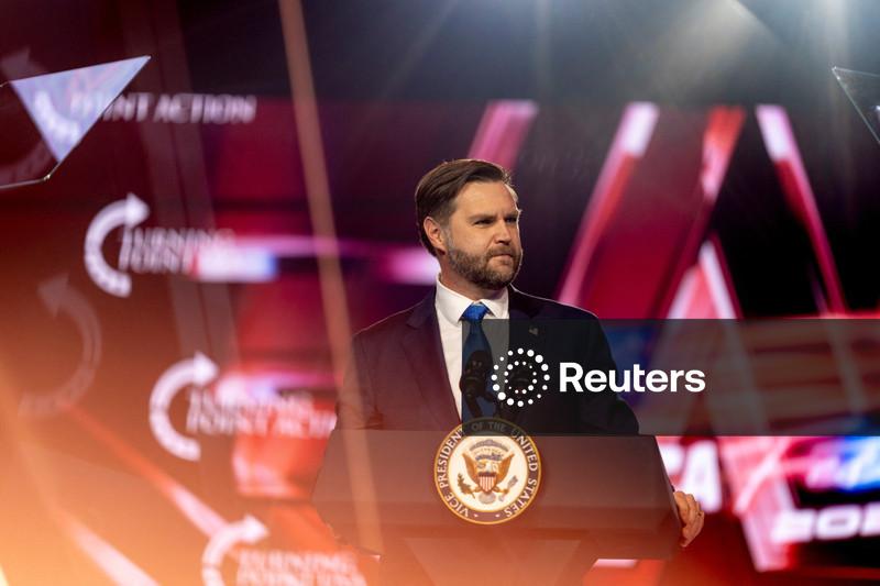 Polícia dos EUA investiga incidente em Ohio na casa do vice-presidente, diz CNN