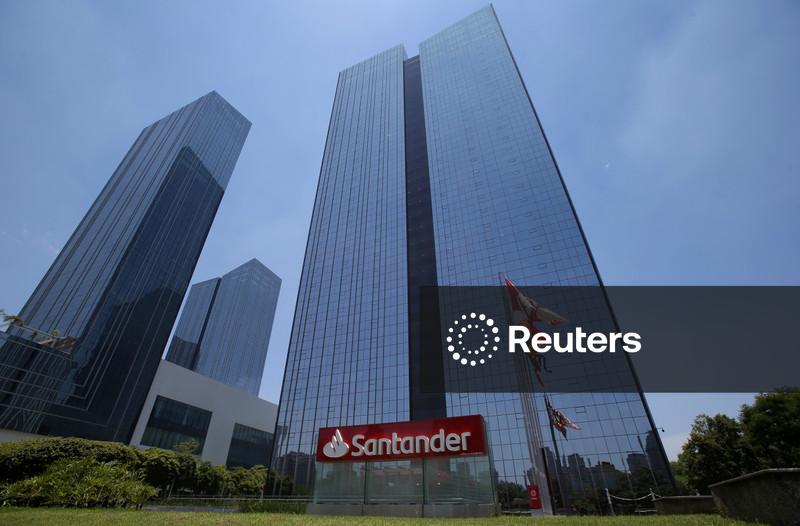 Lucro do Santander Brasil cresce 6% no 4º tri