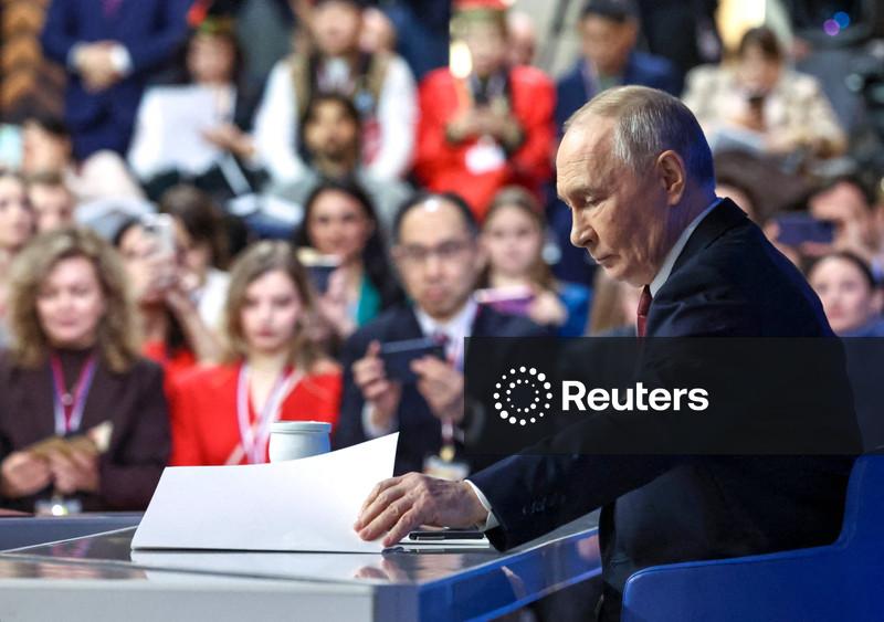 Putin não oferece compromisso sobre Ucrânia e diz que "roubo" da UE fracassou