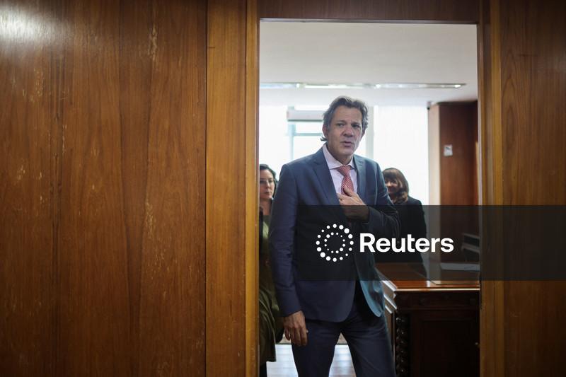 Haddad diz que reestruturação dos Correios pode incluir parcerias com empresas públicas ou privadas
