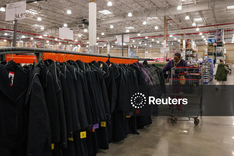 Confiança dos consumidores dos EUA tem leve melhora em fevereiro