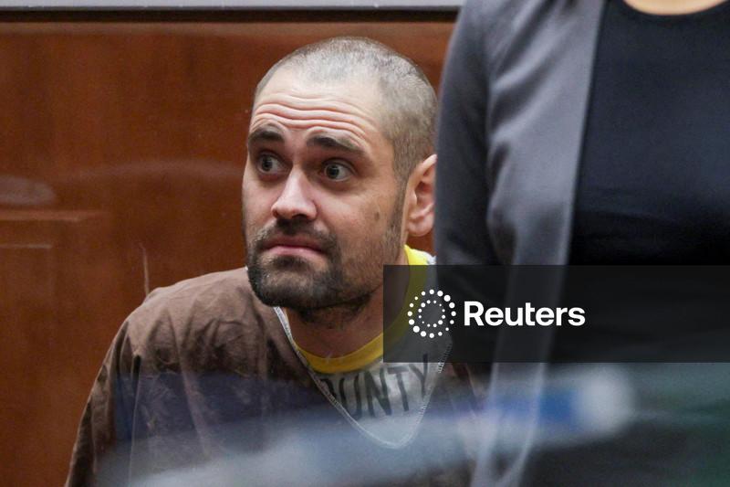 Filho do cineasta Rob Reiner, assassinado em Hollywood, se declara inocente das acusações de homicídio