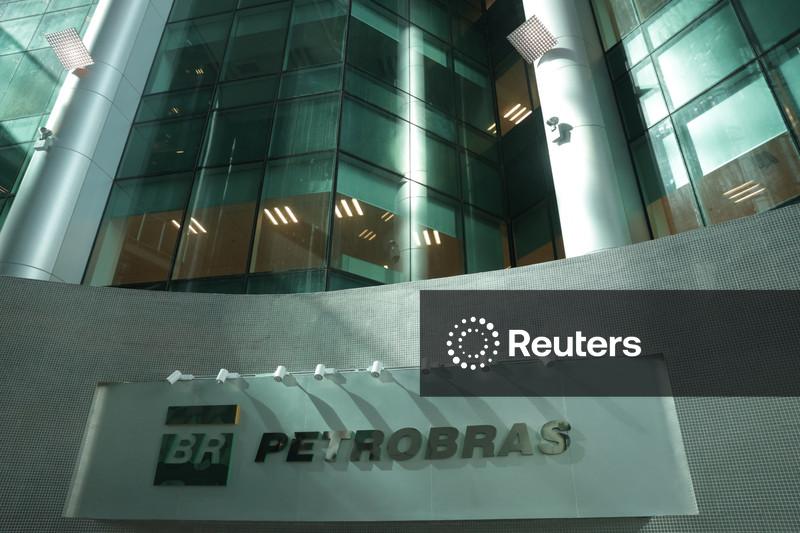 Investimento da Petrobras em 5 anos cairá 1,8% para US$109 bi; plano projeta menos dividendos