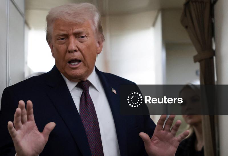 Trump elogia tropas britânicas como valentes guerreiros após condenação generalizada