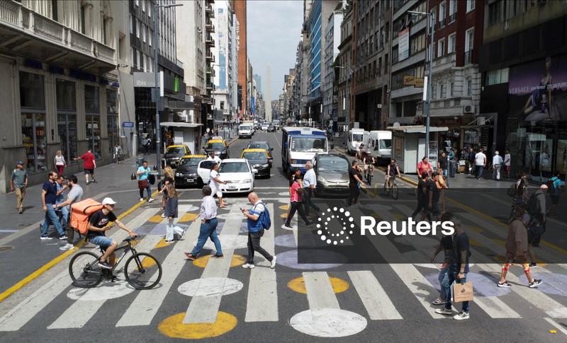 FMI diz estar encorajado pelos US$2 bilhões em moedas estrangeiras feitas pela Argentina neste ano