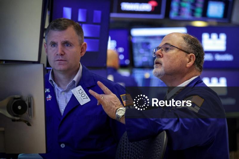 S&P 500 cai pelo 4º dia conforme temores com valuations pesam e Home Depot recua