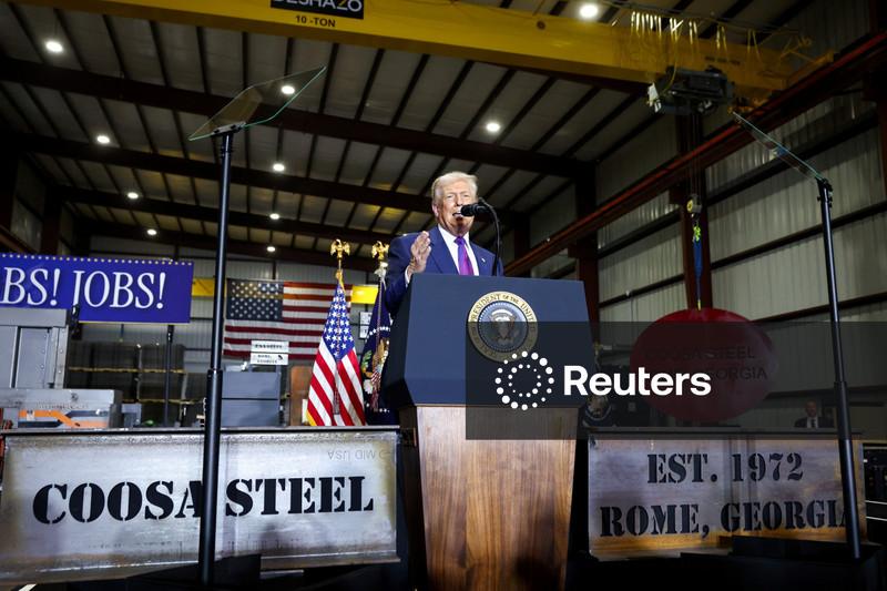 Trump apresenta plano econômico na Geórgia enquanto preços altos frustram eleitores