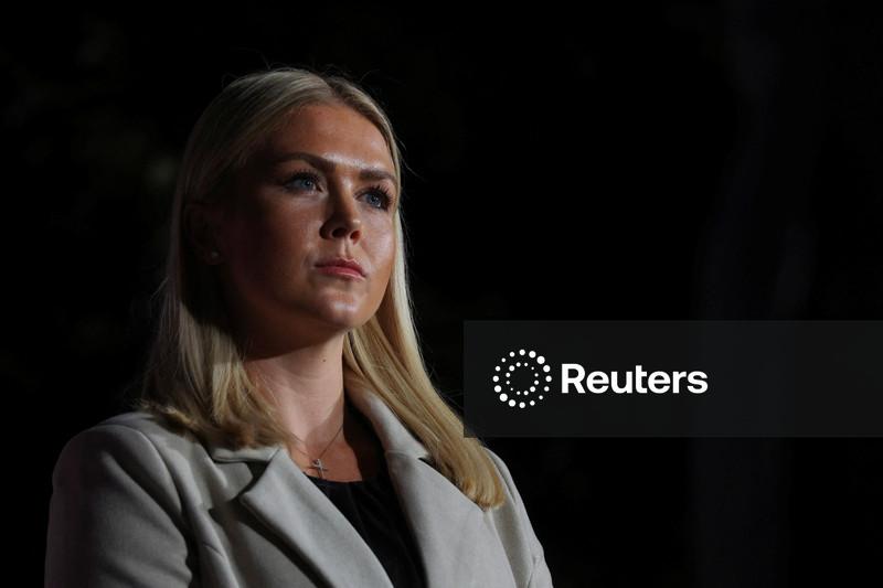 Imigração dos EUA detém mãe de sobrinho da secretária de imprensa da Casa Branca