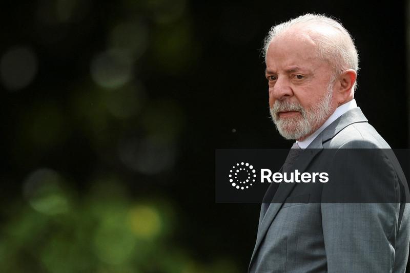 Lula lidera cenários eleitorais para 2026 e Flávio se aproxima mais de petista que Tarcísio no 1º turno, diz AtlasIntel