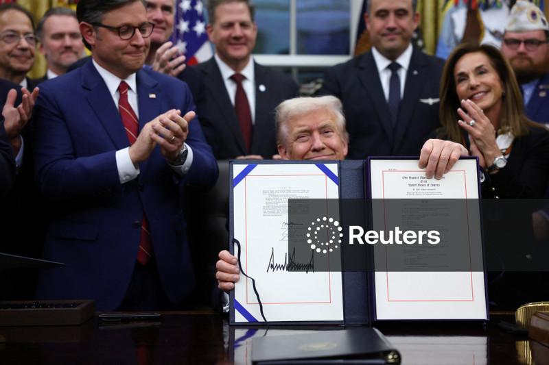 Trump sanciona acordo para encerrar paralisação mais longa da história dos EUA