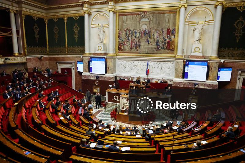 Assembleia Nacional da França aprova proibição de redes sociais para menores de 15 anos