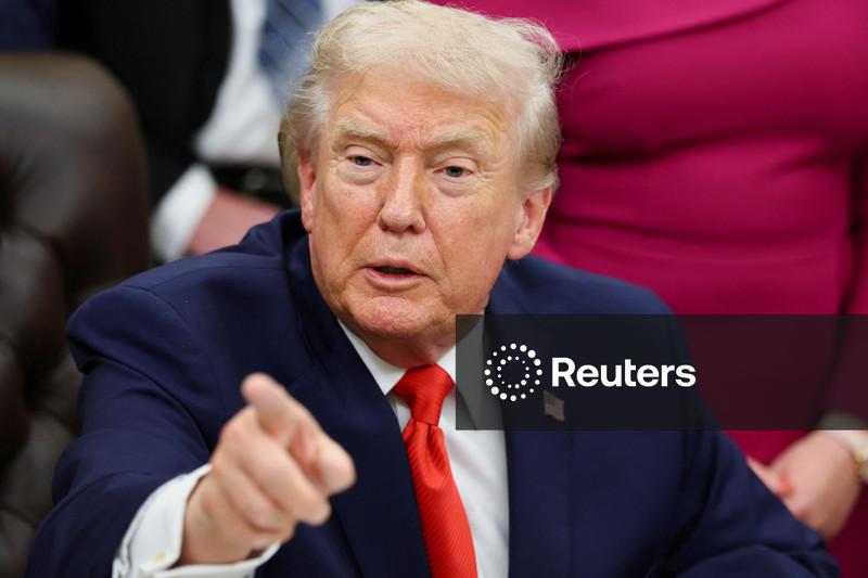 Trump diz que reunião com empresas petrolíferas terá como foco Venezuela e redução de preços