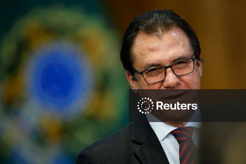 Marinho diz que reajuste do salário mínimo e isenção do IR injetarão R$110 bi na economia em 2026
