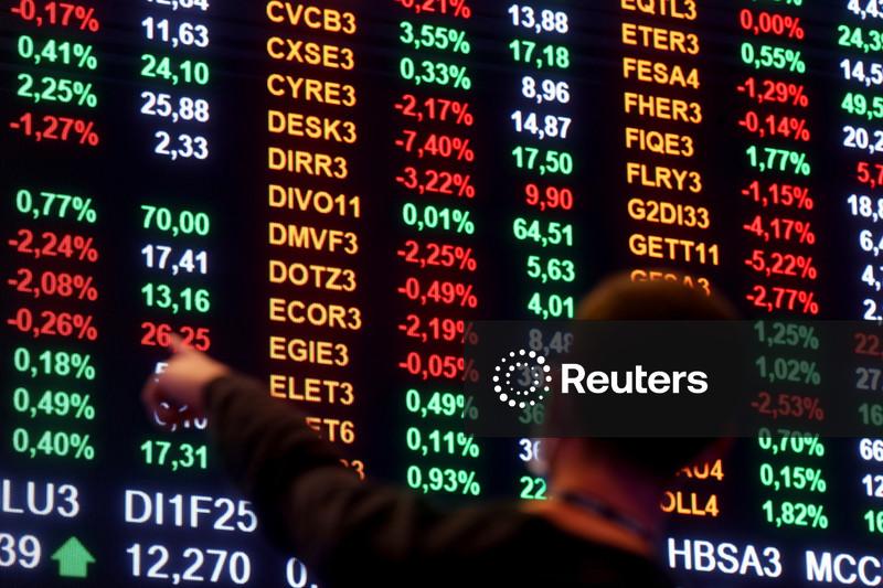 Ibovespa fecha em alta com aval de Vale, mas Petrobras pesa