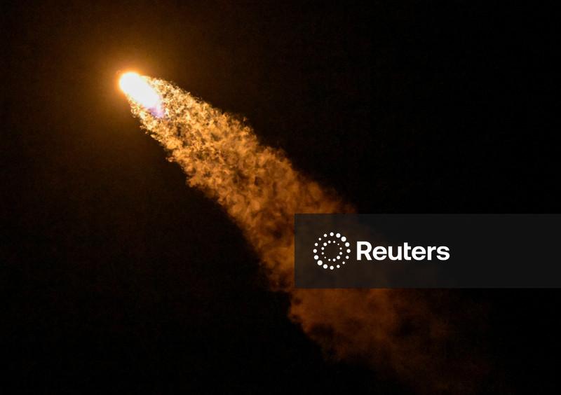 SpaceX lança 12ª tripulação de longa duração para Estação Espacial Internacional