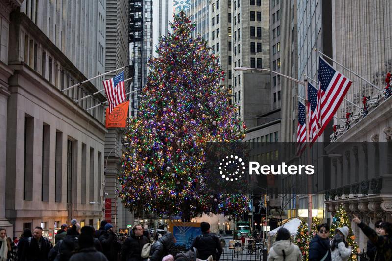 Dow Jones e S&P 500 batem recordes em sessão de liquidez menor