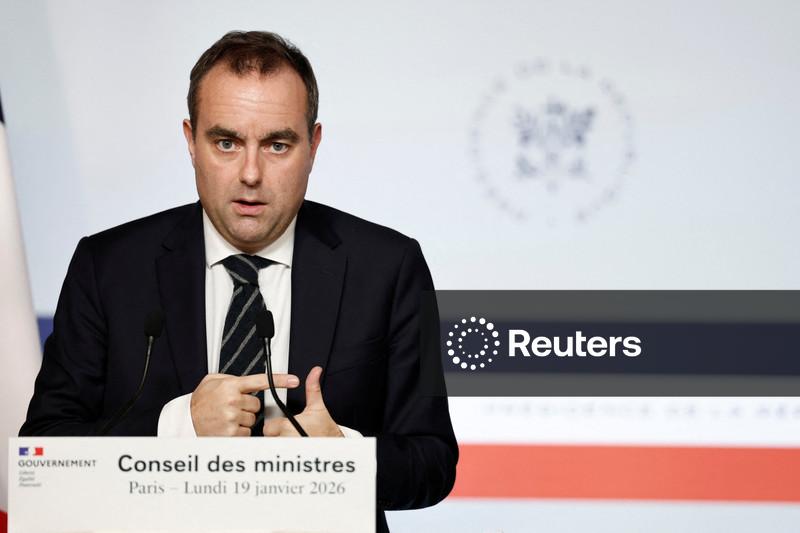 Premiê francês usará poder constitucional para aprovar orçamento sem votação do Parlamento