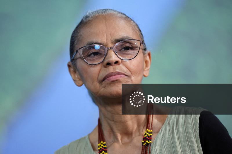 Marina diz que governo considera "fortemente" judicialização após "demolição" de licenciamento ambiental