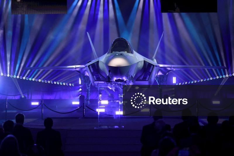 Trump bloqueia retornos a acionistas do setor de defesa até que produção de armas seja acelerada