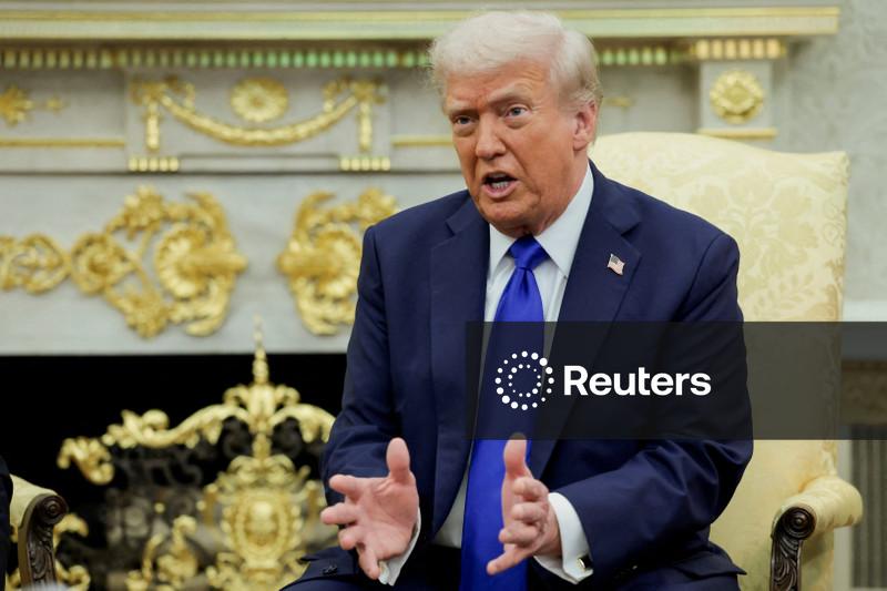 Trump diz novamente que ataques terrestres a carregamentos de drogas na Venezuela estão próximos