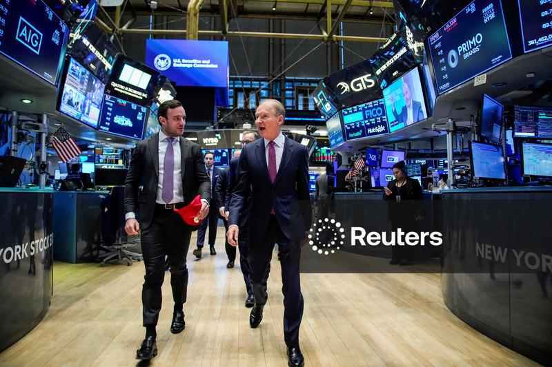 Wall Street abre estável antes do recesso de Natal