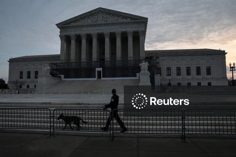 Suprema Corte dos EUA deve divulgar decisões, com caso das tarifas de Trump ainda pendente