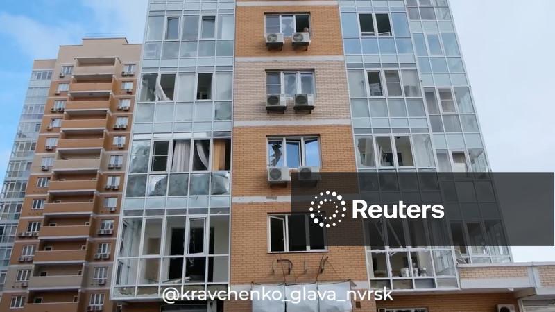 Ataque ucraniano interrompe exportações de petróleo de porto russo, afetando 2% da oferta global