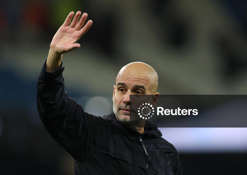 Guardiola pede aos jogadores do Manchester City para irem com calma na ceia de Natal