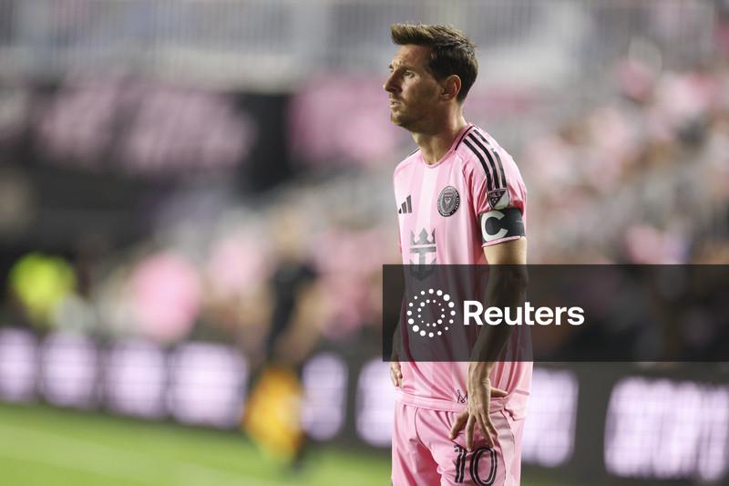 Choque de titãs: Messi e Mueller renovam rivalidade na final da MLS Cup