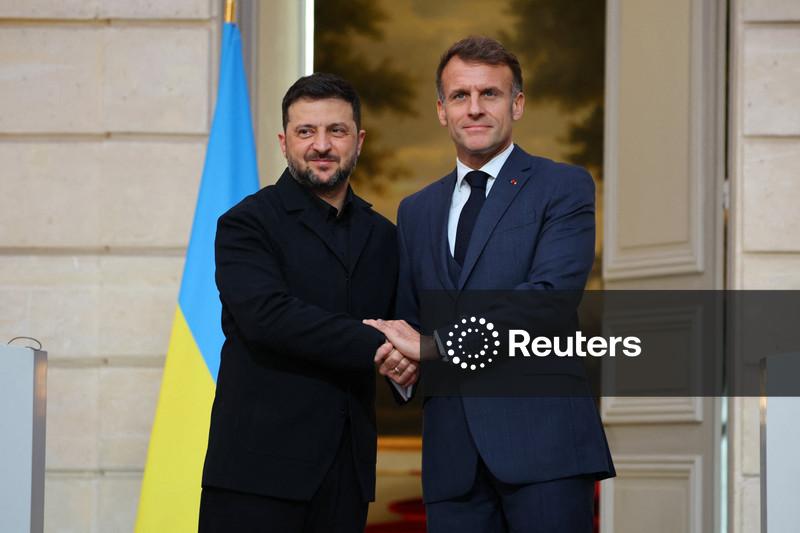 Zelenskiy diz que Ucrânia obterá 100 aviões de guerra Rafale de fabricação francesa