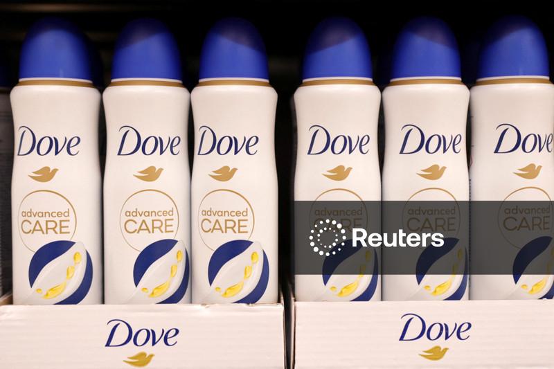 Unilever prevê queda no crescimento de vendas em 2026 devido à desaceleração nos EUA e Europa