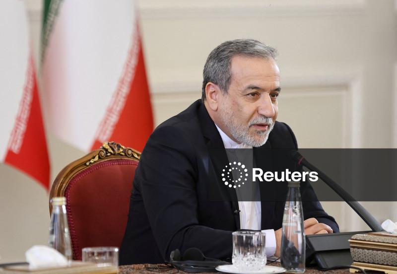 Ministro das Relações Exteriores do Irã manterá conversações em Paris quarta-feira, diz França