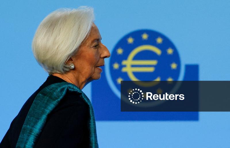 Lagarde diz que economia europeia precisa de "revisão profunda" para enfrentar a nova ordem mundial