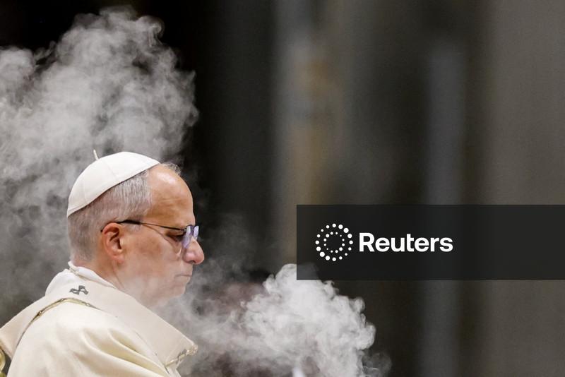 Papa Leão 14 defende estrangeiros ao encerrar Ano Santo da Igreja Católica